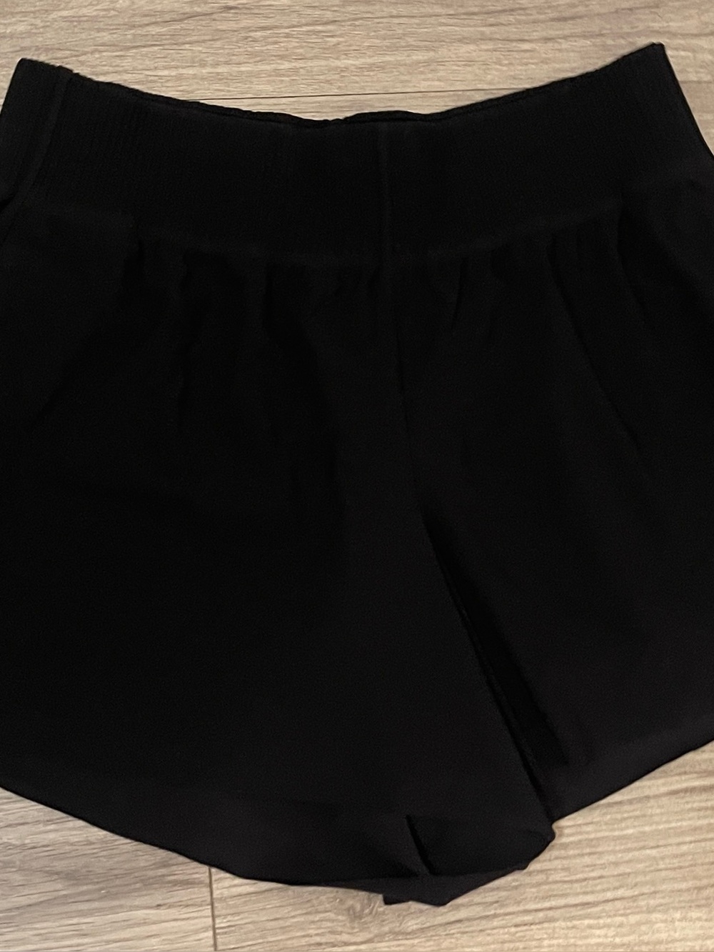 Athleta Cosmic Flutter Short Black Athletic Shorts Size Medium